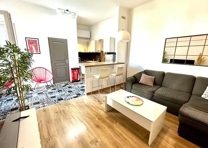Spacious Cocoon Close To The Beach